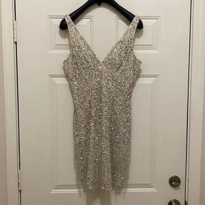 NWOT Mac Duggal Silver Beaded Fringe Sequin Mini Dress Size 8
